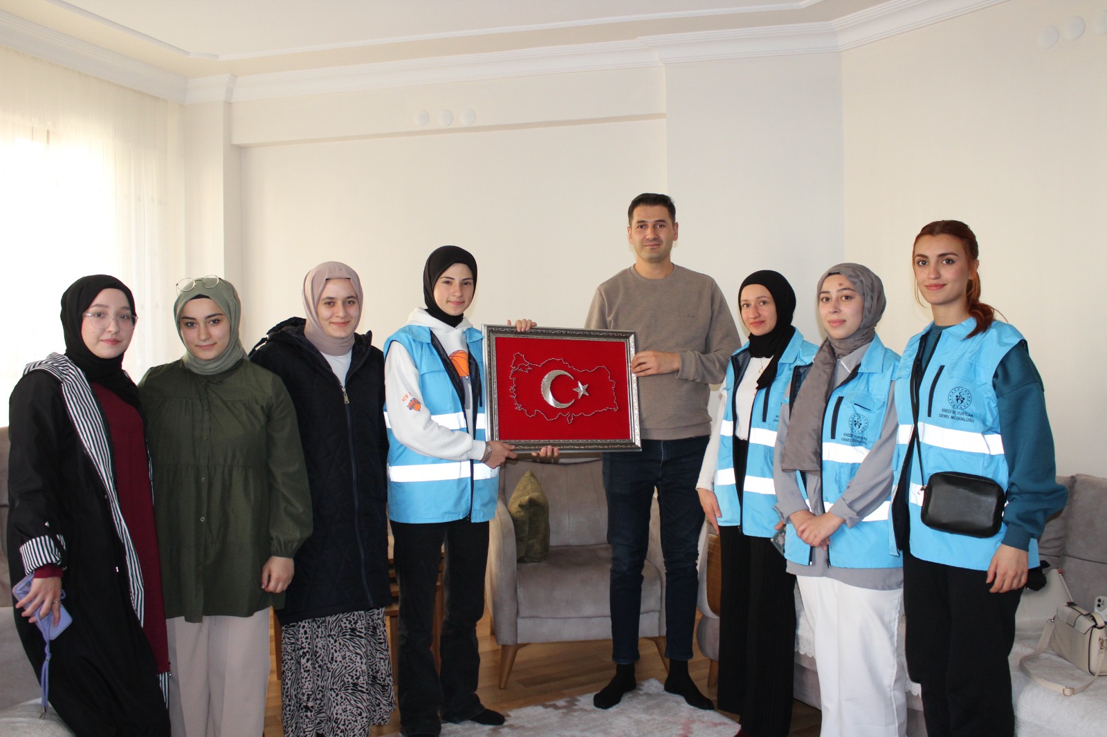 Gönül Bağı Projesi kapsamında yaralı polis memuruna anlamlı ziyaret