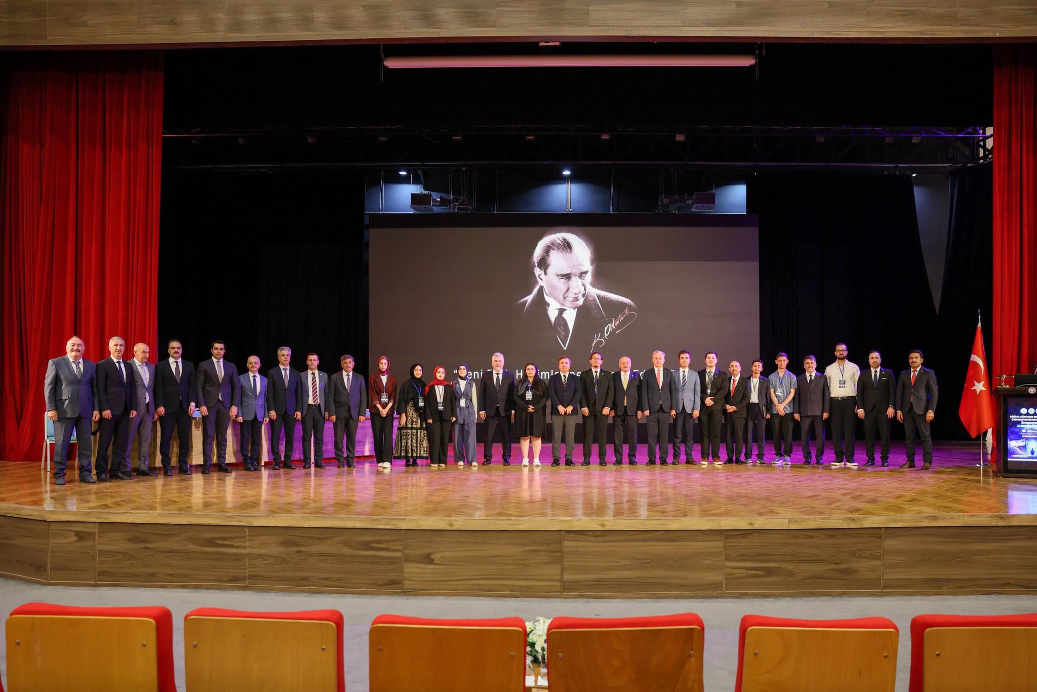 Dijital Dünyanın Kullanıcıları Üniversitelerarası Öğrenci Sempozyumu