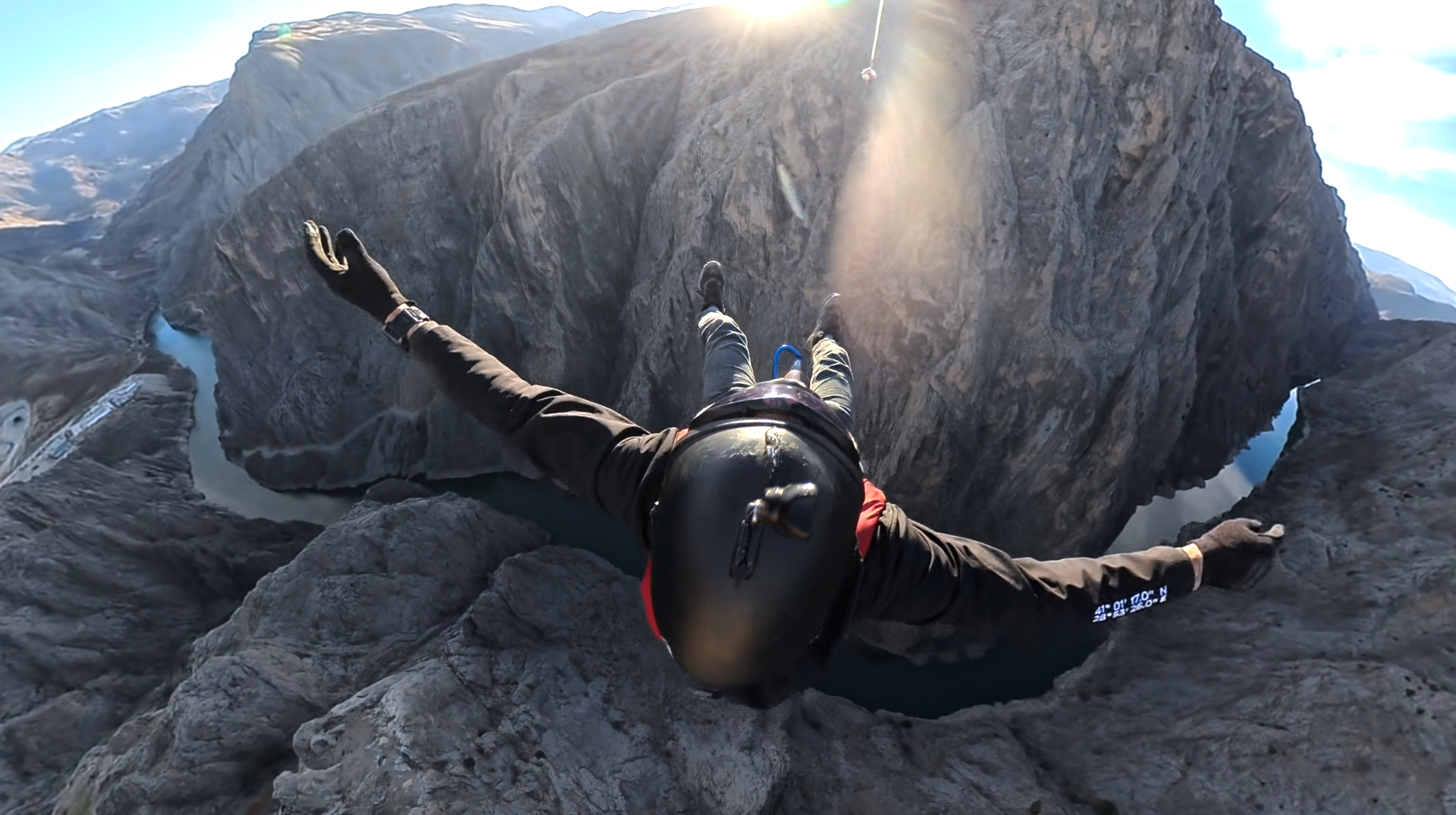 Base jump atlayışı nefesleri kesti
