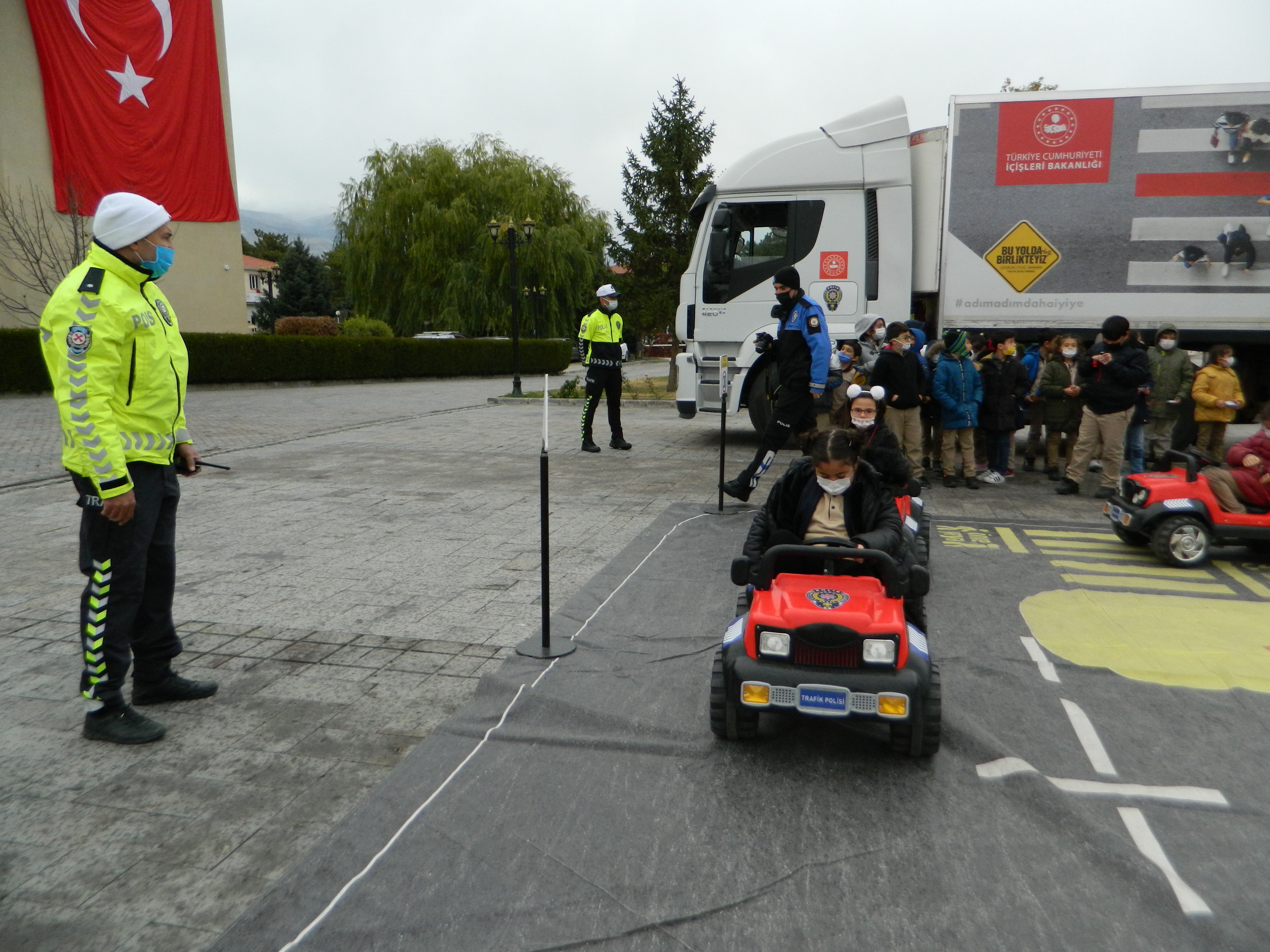 Mobil Trafik Eğitim Tırı Erzincan’da 