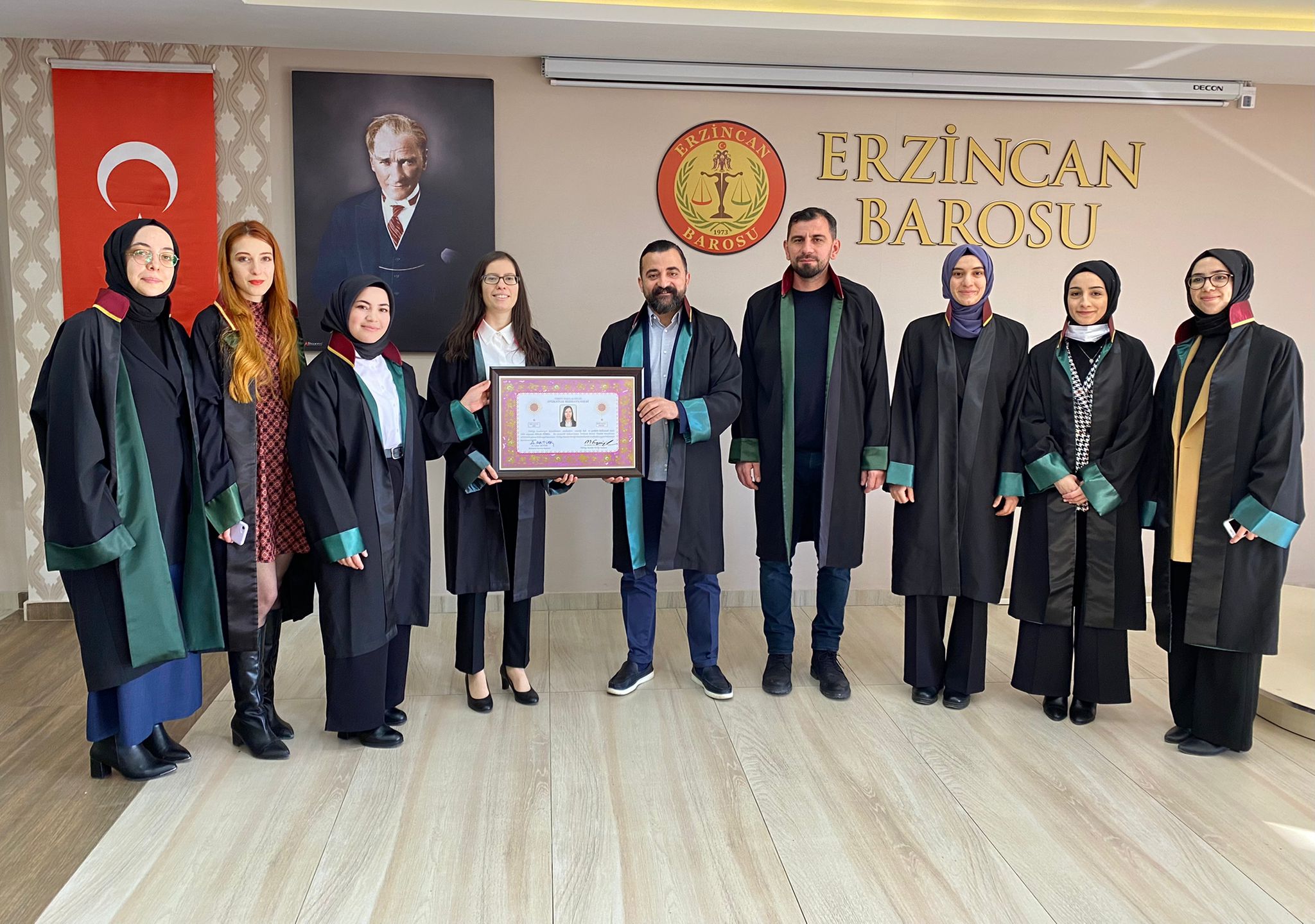 Ruhsatnamelerini Aldı Ve Meslek Hayatına İlk Adımlarını Attılar