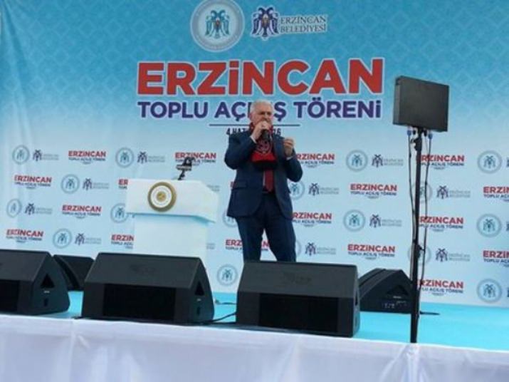 Türkiye'nin Başbakanıyız Ama Erzincanlıyız