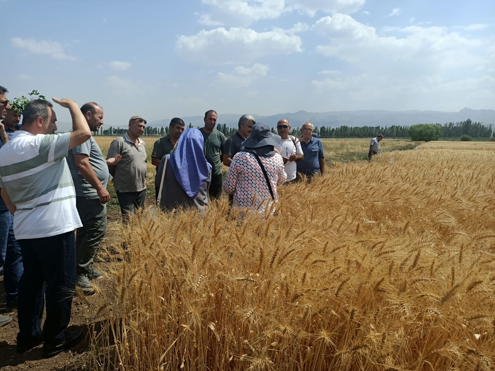 Erzincan çiftçileri teknik gezi için Erzurum’a gönderildi