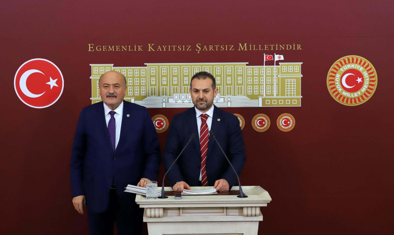 AK Parti Milletvekilleri Karaman ve Çakır’dan, Kadınlar Günü Mesajı