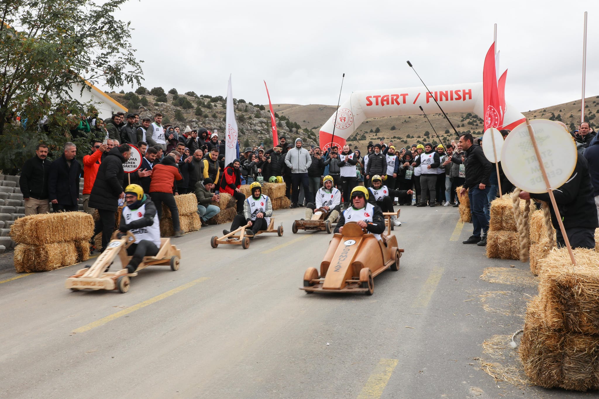 FormuLaz yarışları Erzincan Ergan Dağı Kayak Merkezinde