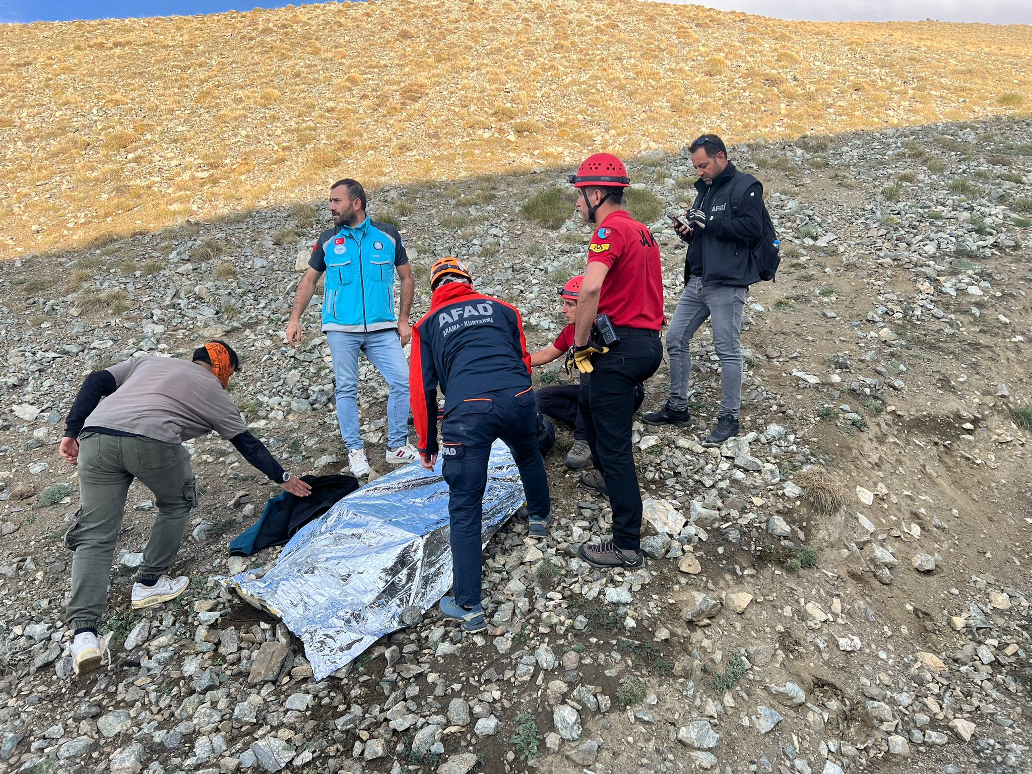 Paraşüt Sporcusunun yardımına AFAD, UMKE ve JAK Ekipleri yetişti