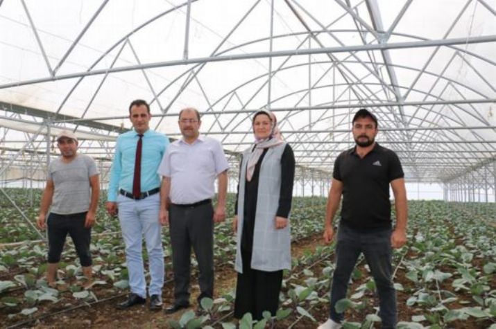 Seralarda İlk Ürün Hasadının Tamamlanmasının Ardından İkinci Ürün İçin Ekimler Yapıldı