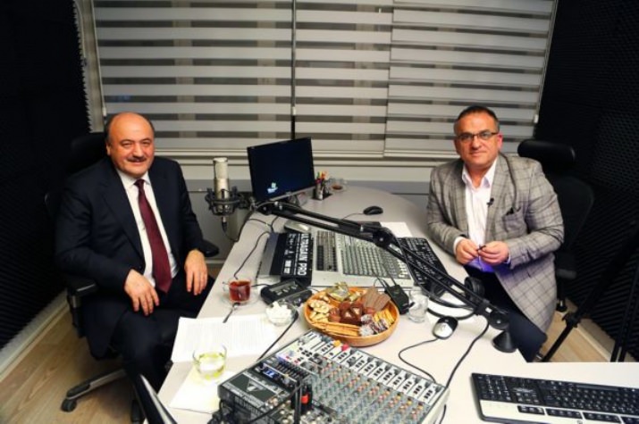 Süleyman Karaman radyo programına katılacak