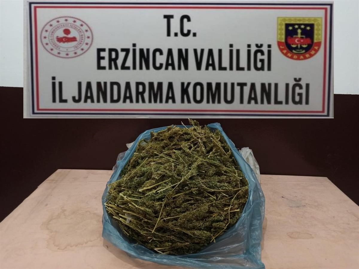 Erzincan’da 2 Kilo 848 Gram Kubar Esrar Maddesi Ele Geçirildi